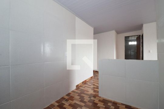Cozinha e Área de Serviço de apartamento para alugar com 2 quartos, 50m² em Conjunto J, Brasília