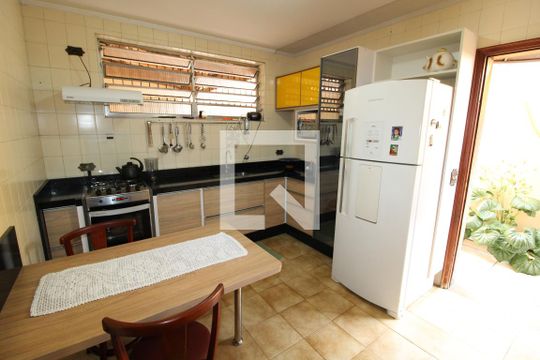 Cozinha de casa à venda com 2 quartos, 250m² em Vila Alpina, São Paulo