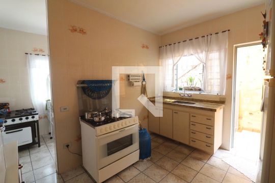 Cozinha de casa à venda com 4 quartos, 169m² em Vila Dionisia, São Paulo