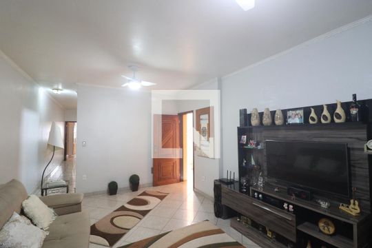 Sala de casa à venda com 4 quartos, 169m² em Vila Dionisia, São Paulo