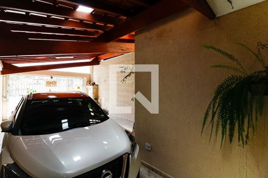 Garagem de casa à venda com 3 quartos, 157m² em São Domingos, São Paulo