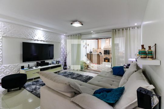 Casa à venda com 3 quartos, 157m² em São Domingos, São Paulo