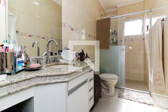 Banheiro da Suíte 1 de casa à venda com 3 quartos, 157m² em São Domingos, São Paulo