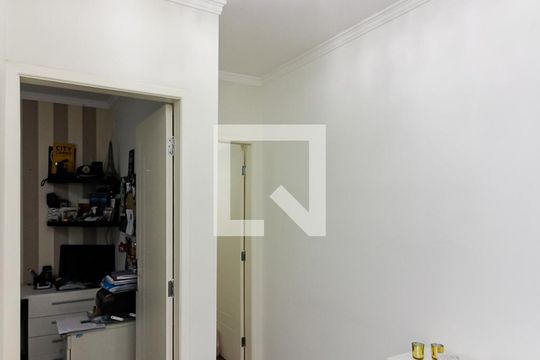 Hall dos Quartos de casa à venda com 3 quartos, 157m² em São Domingos, São Paulo