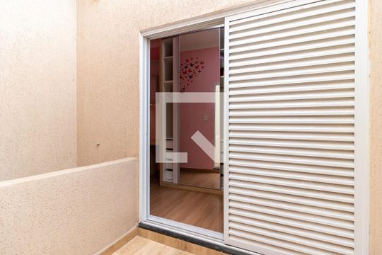 Varanda do Quarto 3 de casa para alugar com 3 quartos, 100m² em Parque Santa Rita, São Paulo