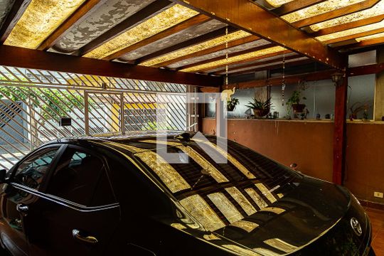 Garagem de casa à venda com 3 quartos, 160m² em Parque Jabaquara, São Paulo