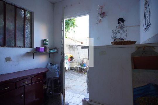 Área de serviço de casa à venda com 9 quartos, 300m² em Jardim Carvalho, Porto Alegre