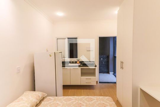 Studio - Quarto / Cozinha / Lavanderia de kitnet/studio para alugar com 1 quarto, 20m² em Jd. Rio Pequeno, São Paulo