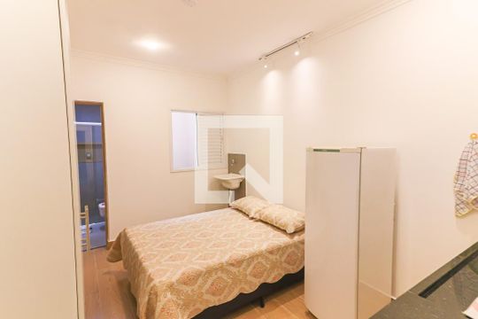 Kitnet/Studio para alugar com 1 quarto, 20m² em Jd. Rio Pequeno, São Paulo