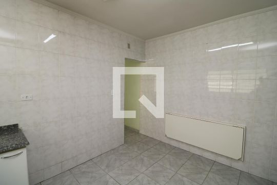 Cozinha de casa para alugar com 2 quartos, 110m² em Parque Santa Madalena, São Paulo