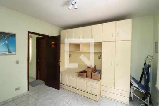 Suite de casa para alugar com 2 quartos, 110m² em Parque Santa Madalena, São Paulo