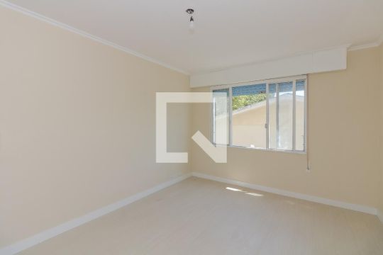 Sala de apartamento para alugar com 3 quartos, 89m² em Passo D’areia, Porto Alegre