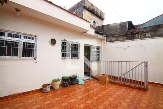 Área externa de casa à venda com 2 quartos, 180m² em Cangaiba, São Paulo