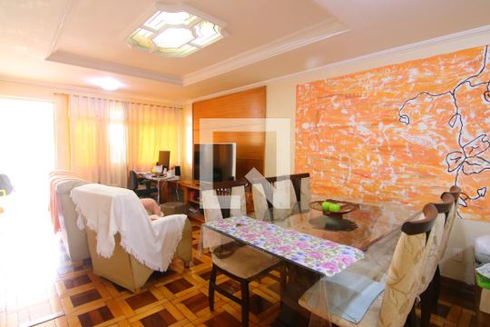 Sala de casa à venda com 2 quartos, 180m² em Cangaiba, São Paulo