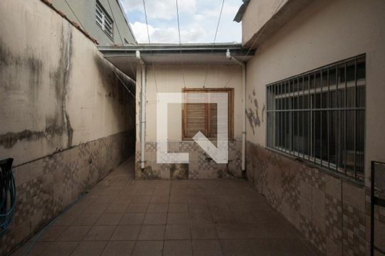 Quintal de casa à venda com 3 quartos, 117m² em Vila Macedópolis, São Paulo