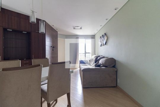 Sala de apartamento para alugar com 3 quartos, 72m² em São João Clímaco, São Paulo