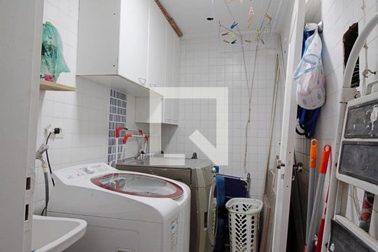Área de Serviço 1 de casa de condomínio para alugar com 3 quartos, 340m² em Vila Prel, São Paulo