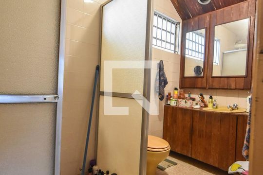 Banheiro 01 de casa à venda com 3 quartos, 162m² em Cidade Monções, São Paulo