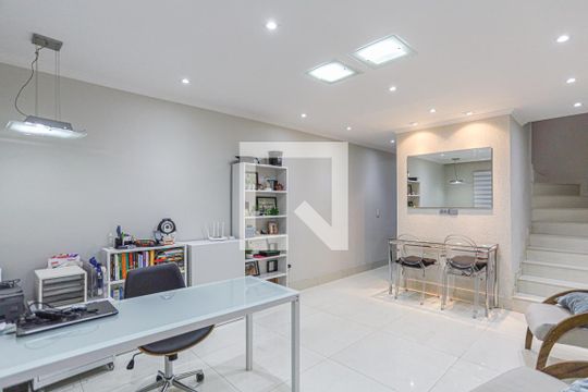 Casa à venda com 2 quartos, 247m² em Bandeiras, Osasco