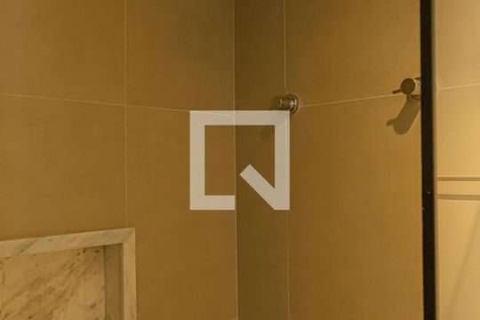 Banheiro de kitnet/studio para alugar com 1 quarto, 19m² em Consolação, São Paulo