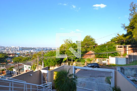 Vista de casa à venda com 4 quartos, 330m² em Santo Antônio, Porto Alegre