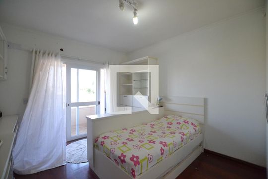 Quarto 1 com Varanda de casa à venda com 4 quartos, 330m² em Santo Antônio, Porto Alegre