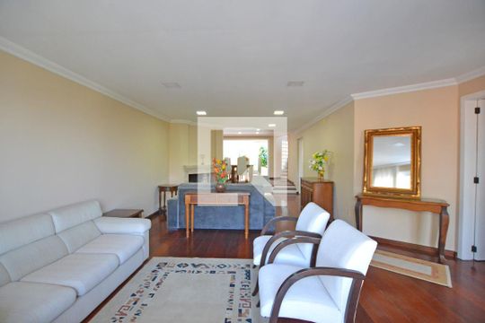 Sala Três Ambientes de casa à venda com 4 quartos, 330m² em Santo Antônio, Porto Alegre