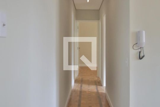 Corredor para os Quartos e o Banheiro de apartamento para alugar com 2 quartos, 67m² em Gonzaga, Santos
