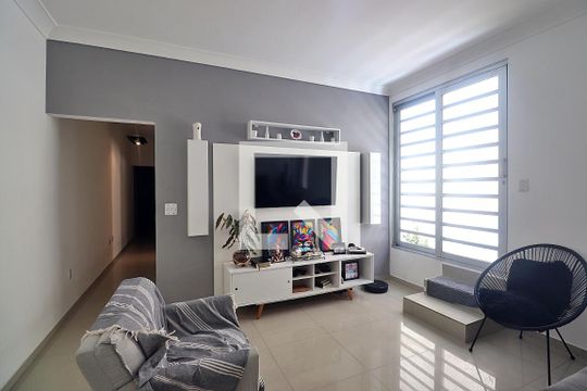Casa à venda com 3 quartos, 184m² em Santa Teresinha, Santo André