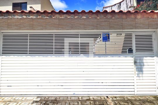 Fachada de casa à venda com 3 quartos, 184m² em Santa Teresinha, Santo André