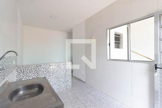 Cozinha de casa para alugar com 1 quarto, 37m² em Jardim Japao, São Paulo