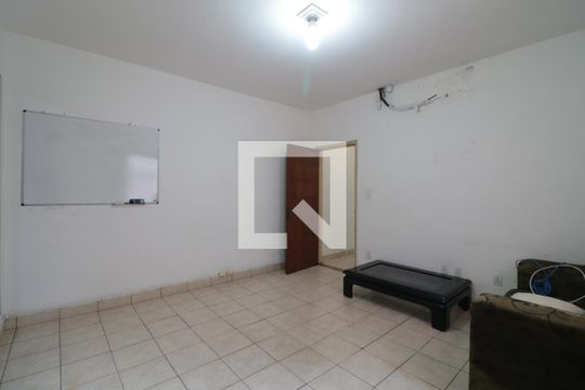 Sala de casa para alugar com 2 quartos, 70m² em Vila Bertioga, São Paulo