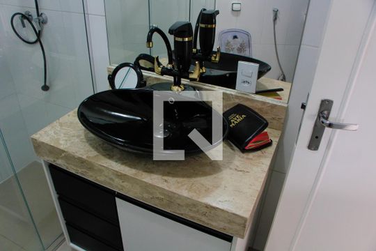 BANHEIRO DA SUITE de casa para alugar com 3 quartos, 256m² em Jardim Chapadão, Campinas