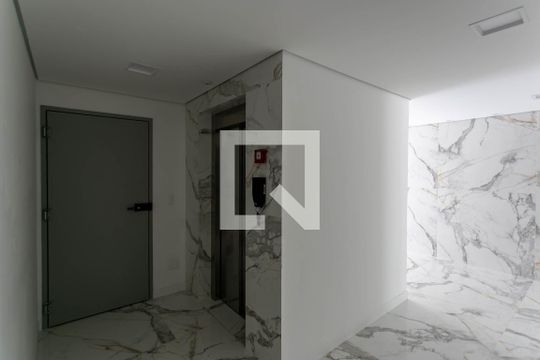 Hall de Entrada de apartamento à venda com 4 quartos, 135m² em Jaraguá, Belo Horizonte