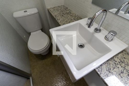 Suíte 2 de apartamento para alugar com 2 quartos, 46m² em Vila Olímpia, São Paulo