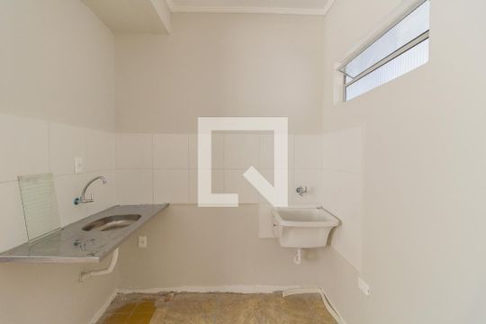 Kitnet  de kitnet/studio para alugar com 1 quarto, 16m² em Cambuci, São Paulo