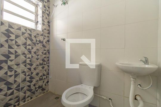 Banheiro  de kitnet/studio para alugar com 1 quarto, 16m² em Cambuci, São Paulo