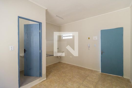 Kitnet de kitnet/studio para alugar com 1 quarto, 16m² em Cambuci, São Paulo