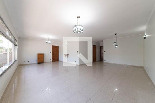 Casa à venda com 5 quartos, 327m² em Jardim da Saúde, São Paulo