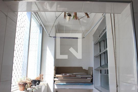 Área de Serviço de apartamento para alugar com 1 quarto, 52m² em Centro, São Vicente