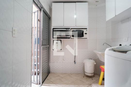 Área de Serviço de casa à venda com 3 quartos, 180m² em Vila Constanca, São Paulo