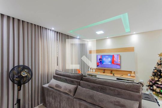 Sala de casa de condomínio à venda com 3 quartos, 120m² em Burgo Paulista, São Paulo