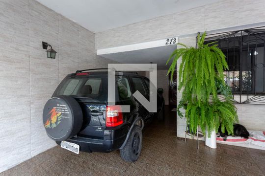 Garagem de casa à venda com 2 quartos, 105m² em Jardim Patente, São Paulo