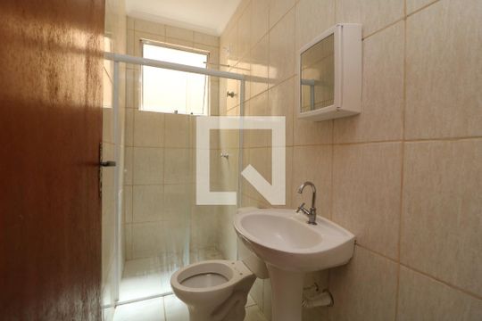 Banheiro de casa para alugar com 2 quartos, 90m² em Parque Colonial, São Paulo