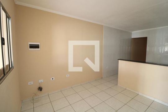 Sala de casa para alugar com 2 quartos, 90m² em Parque Colonial, São Paulo