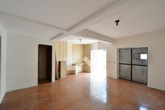 Salão de casa à venda com 3 quartos, 240m² em Chácara Inglesa, São Paulo