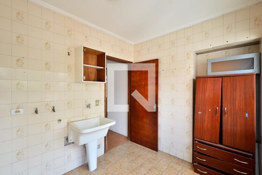Área de Serviço de casa à venda com 3 quartos, 240m² em Chácara Inglesa, São Paulo