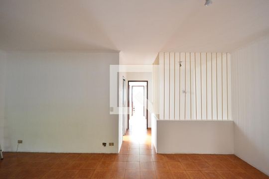 Sala de casa à venda com 3 quartos, 240m² em Chácara Inglesa, São Paulo