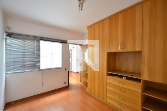 Quarto de casa à venda com 3 quartos, 240m² em Chácara Inglesa, São Paulo