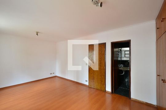 Suíte 2 de casa à venda com 3 quartos, 240m² em Chácara Inglesa, São Paulo